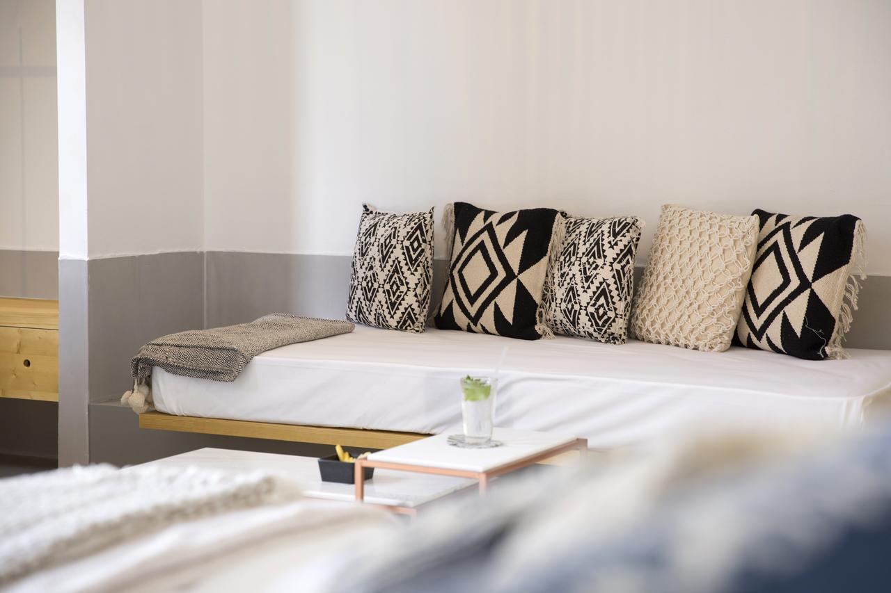 ดรีมบ็อกซ์ มิโคนอส สวีท Hotel ออร์นอส ภายนอก รูปภาพ