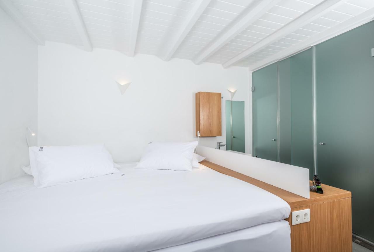 ดรีมบ็อกซ์ มิโคนอส สวีท Hotel ออร์นอส ภายนอก รูปภาพ