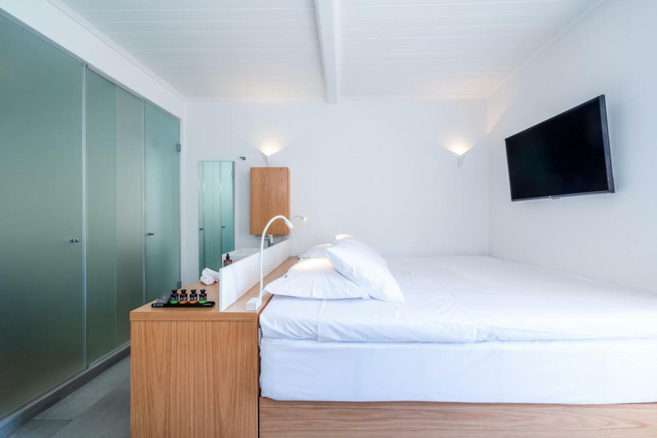 ดรีมบ็อกซ์ มิโคนอส สวีท Hotel ออร์นอส ภายนอก รูปภาพ